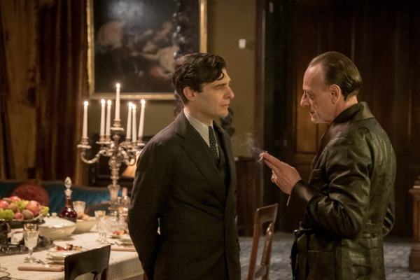 Il commissario Ricciardi