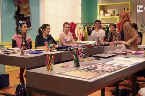 Maggie & Bianca Fashion Friends