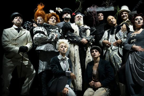 Miseria e Nobiltà (2023)